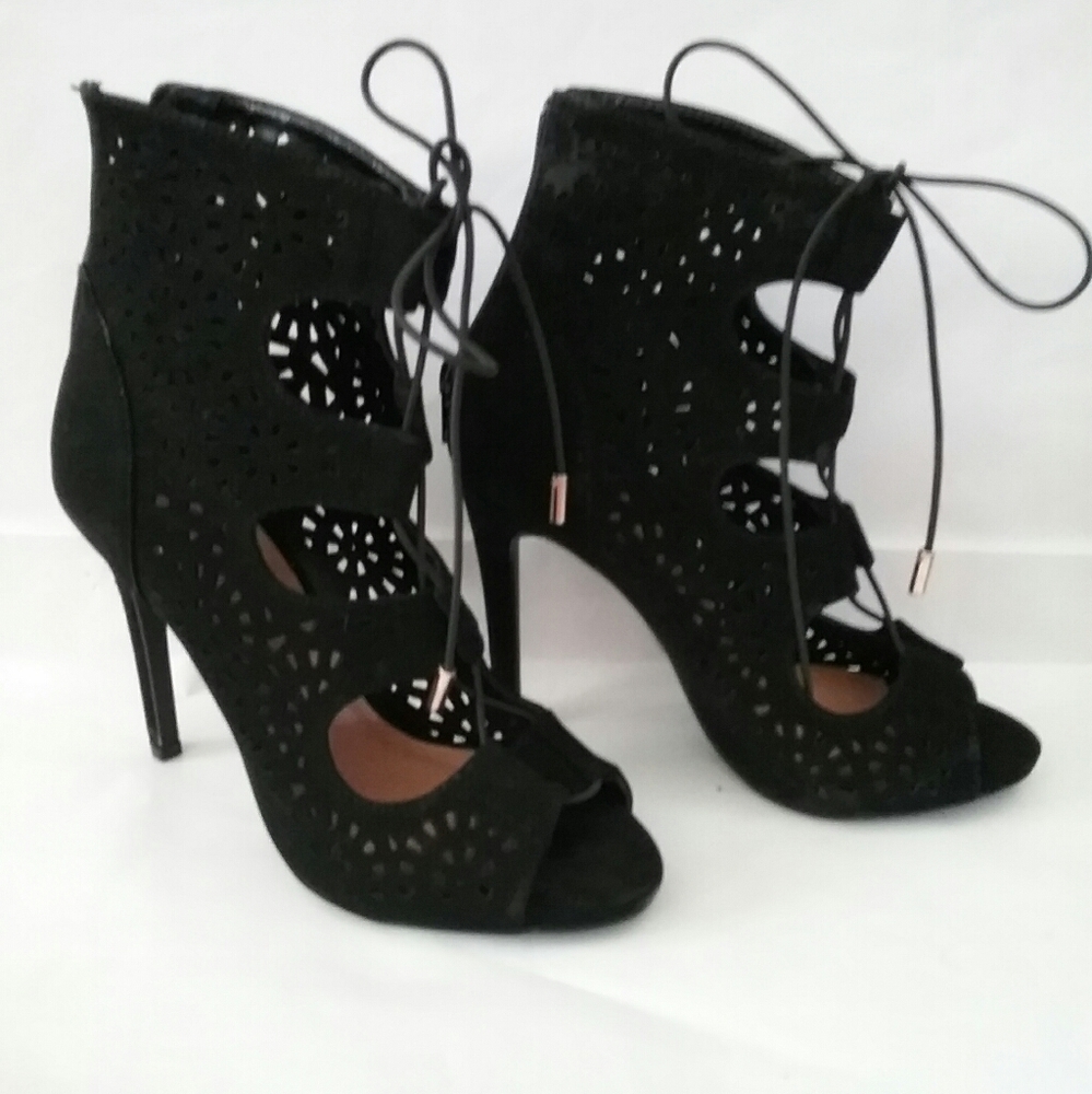 High heal shoes